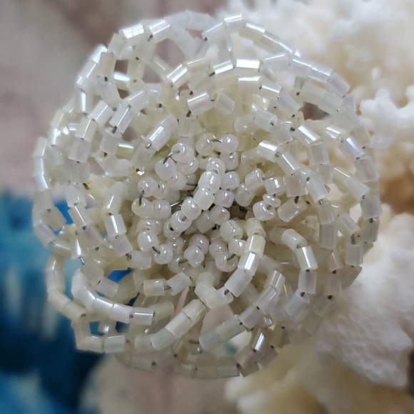 Vintage Beaded Flower Cluster Ring - Picture 6 of 16